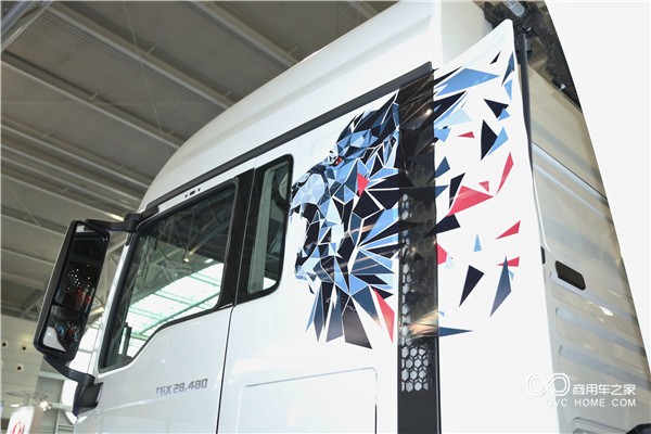 6.曼恩展出車輛.jpg